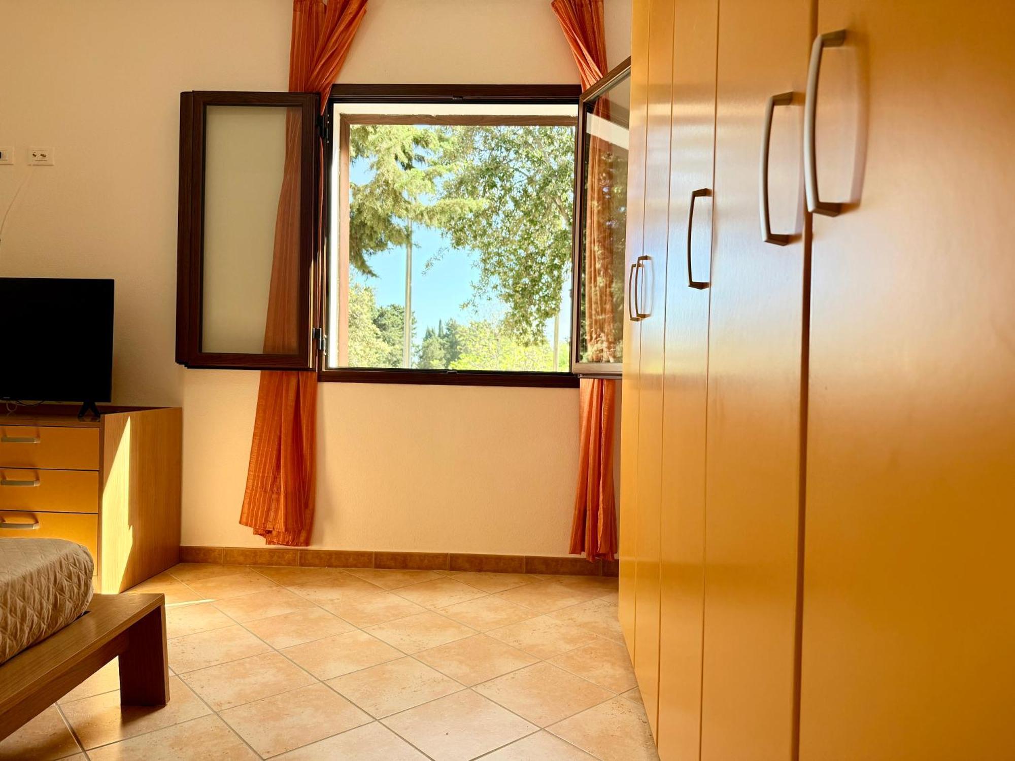Dommos - Marinaway Apartments Orosei Εξωτερικό φωτογραφία